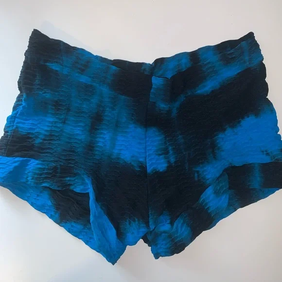 Booty by Brabants croco skin shorts : Curvy - Picture 5 of 5